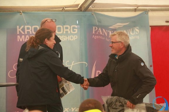 IMG 8331stemning-telt-praemieoverraekkelse