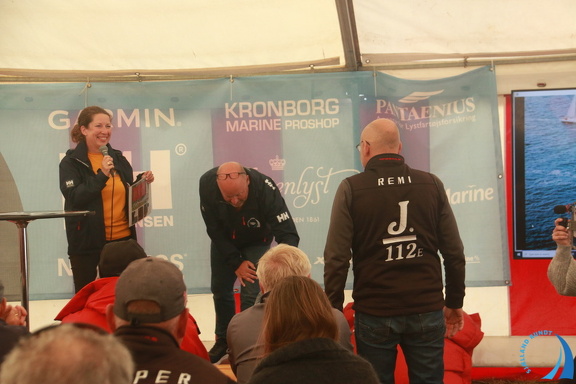 IMG 8343stemning-telt-praemieoverraekkelse