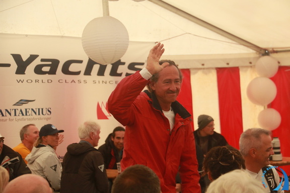 IMG 8403stemning-telt-praemieoverraekkelse-CJLegend